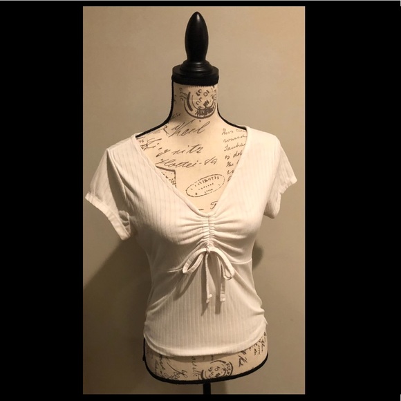 White bow knot vneck top - Picture 7 of 9